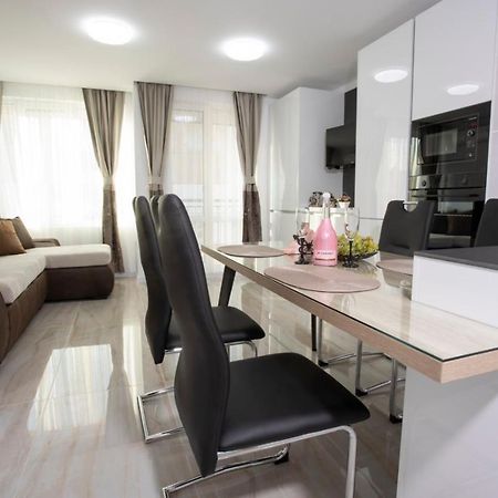 Апартамент За Гости Ивви-1 Lejlighed Burgas City Eksteriør billede