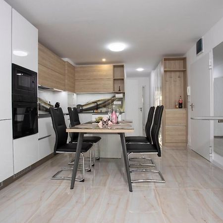 Апартамент За Гости Ивви-1 Lejlighed Burgas City Eksteriør billede
