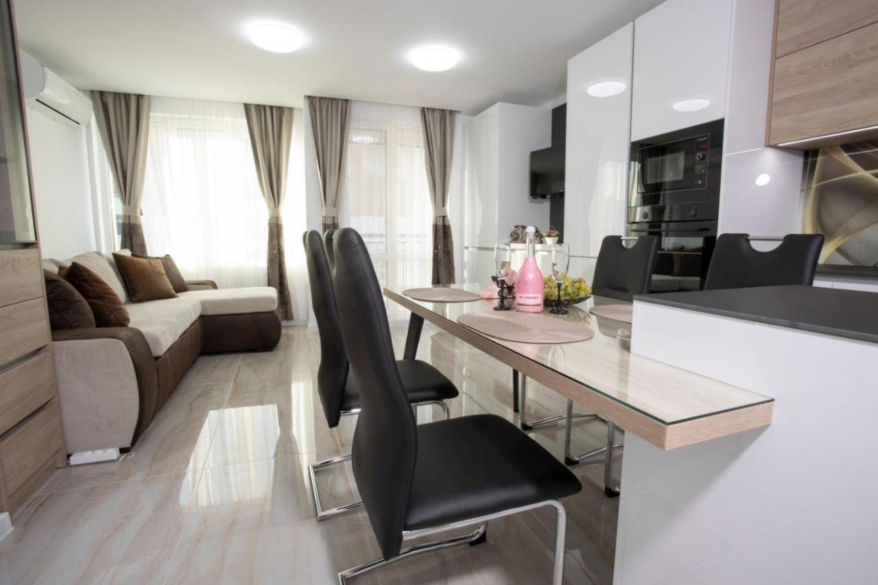 Апартамент За Гости Ивви-1 Lejlighed Burgas City Eksteriør billede