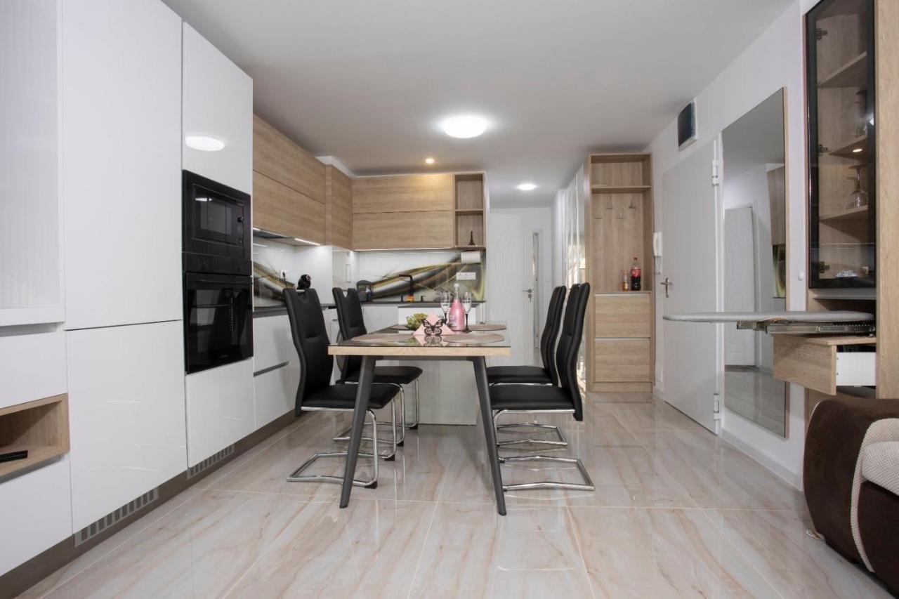Апартамент За Гости Ивви-1 Lejlighed Burgas City Eksteriør billede